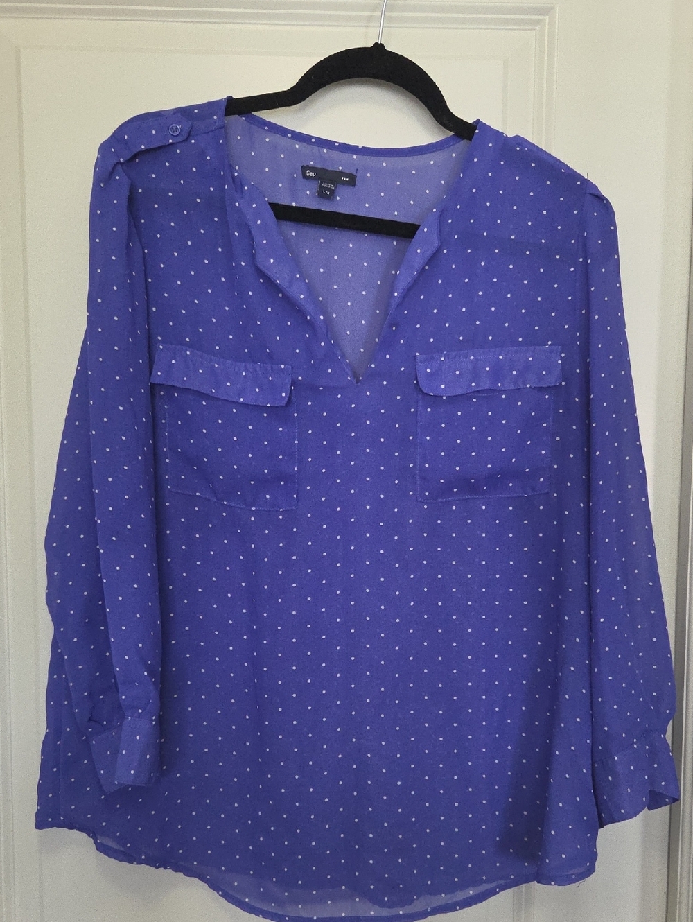 Gap Purple Dot Print Split V Blouse